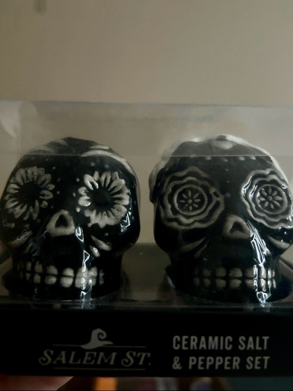 NEW Salem St. Halloween Gothic Floral Skull Salt And Pepper Shakers